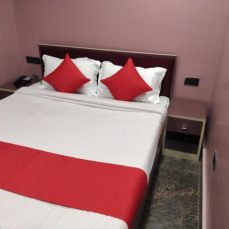 שילונג Oyo 16871 Anant Home Stay מראה חיצוני תמונה