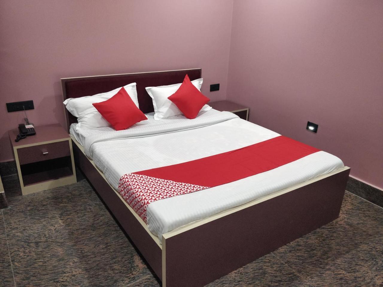 שילונג Oyo 16871 Anant Home Stay מראה חיצוני תמונה